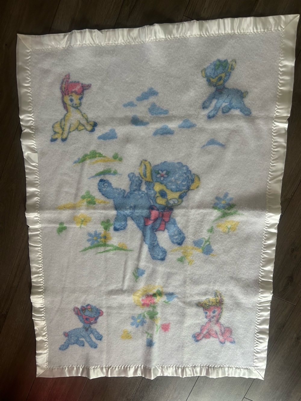 Vintage Esmond Baby Blanket Nursery Animals Satin Trim Made in Canada 35x50
